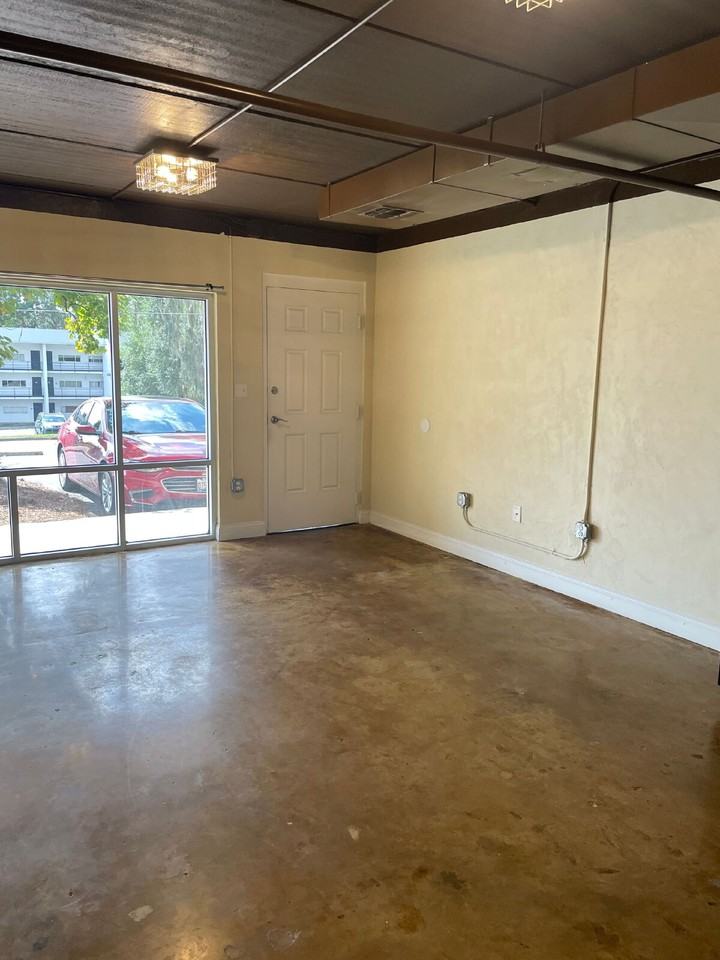 310 Blount St - Photo 7 of 15