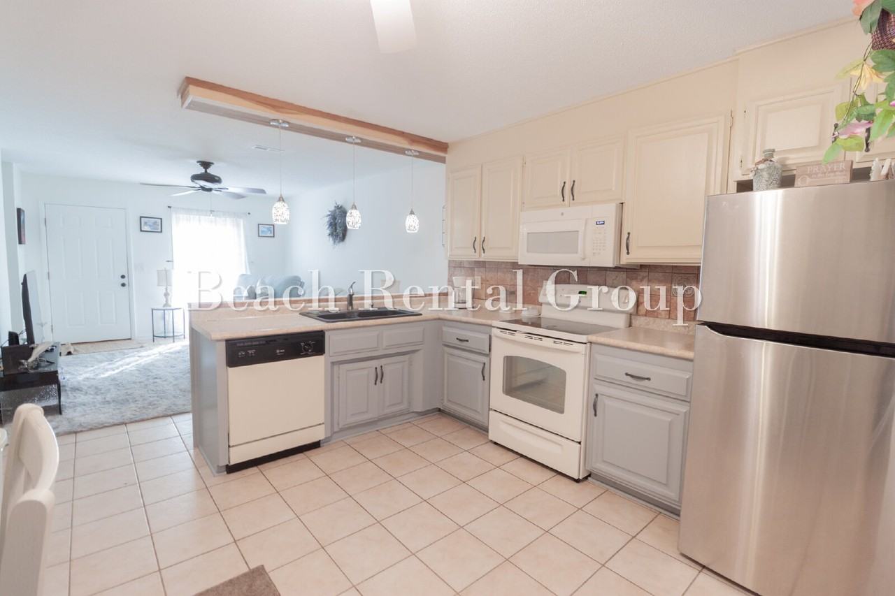 1707 Edge Dr #C - Photo 4 of 18