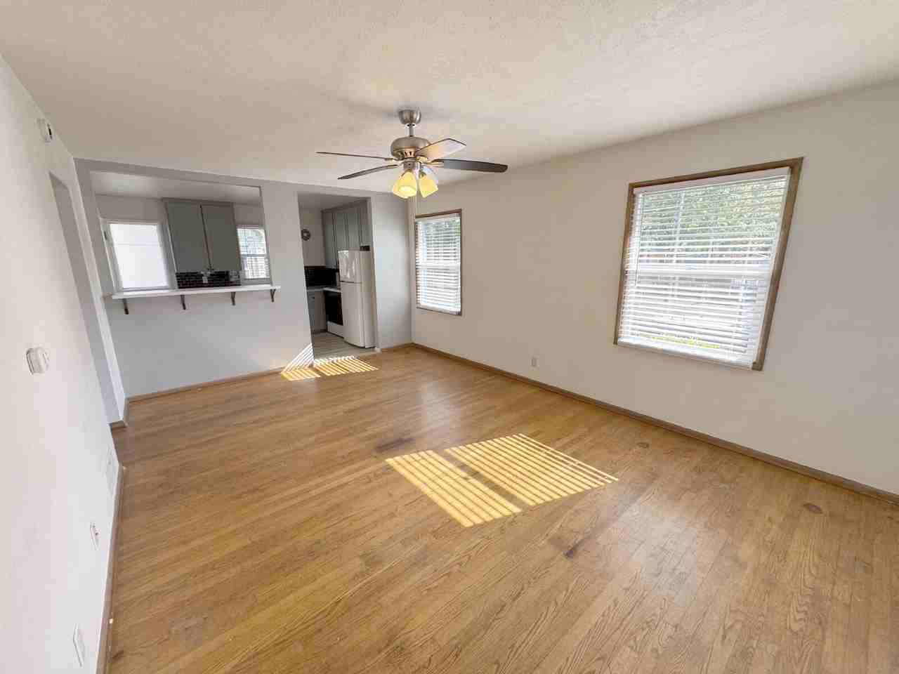 8133 Ne Beech St - Photo 3 of 8