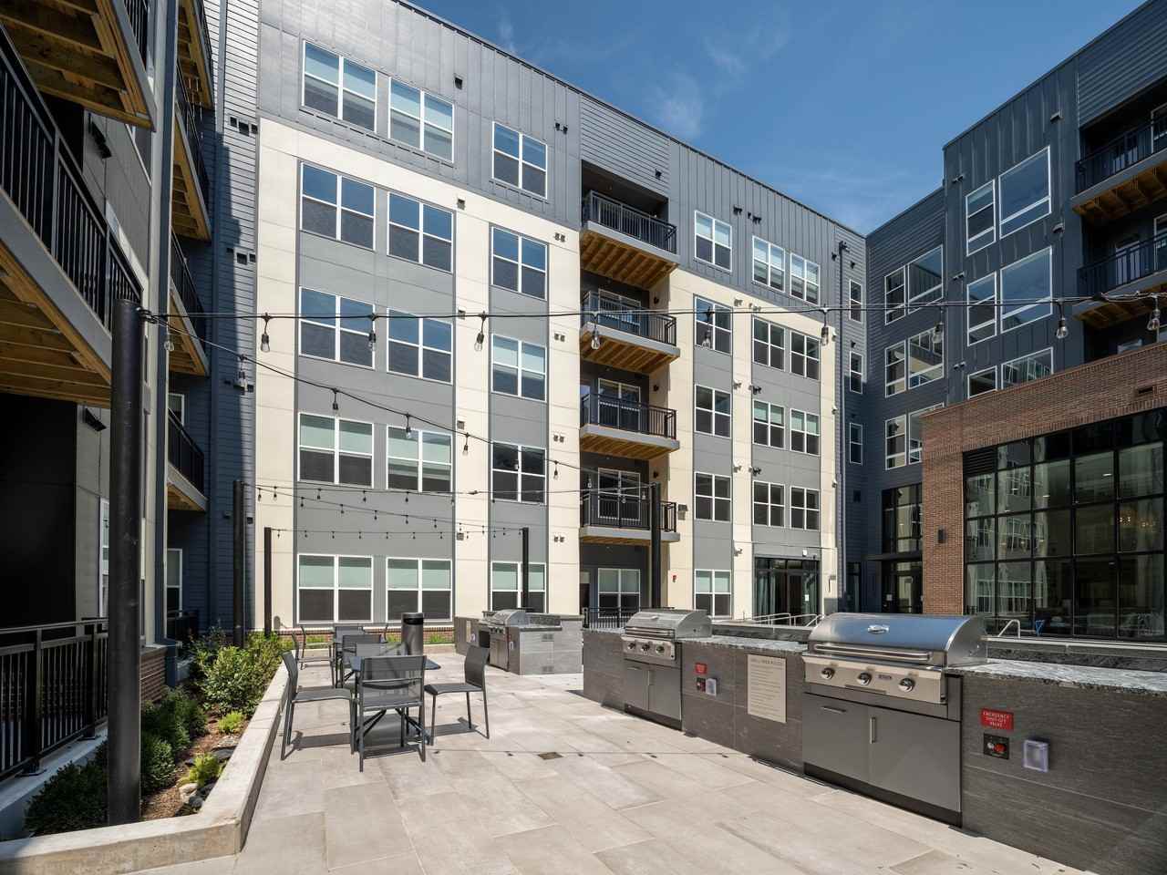 The Sully - Photo 3 of 50