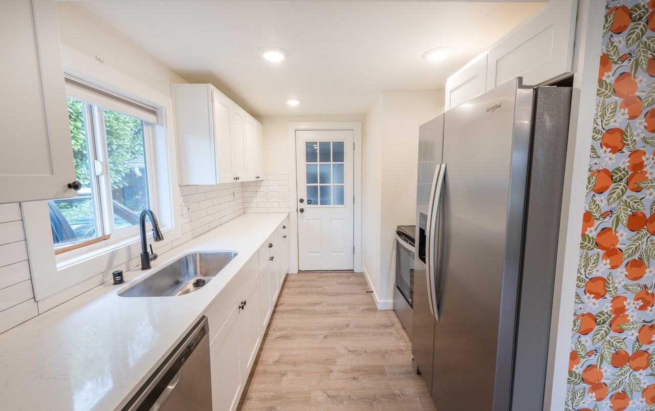 1413 Sw Cambridge St #1 - Photo 4 of 17