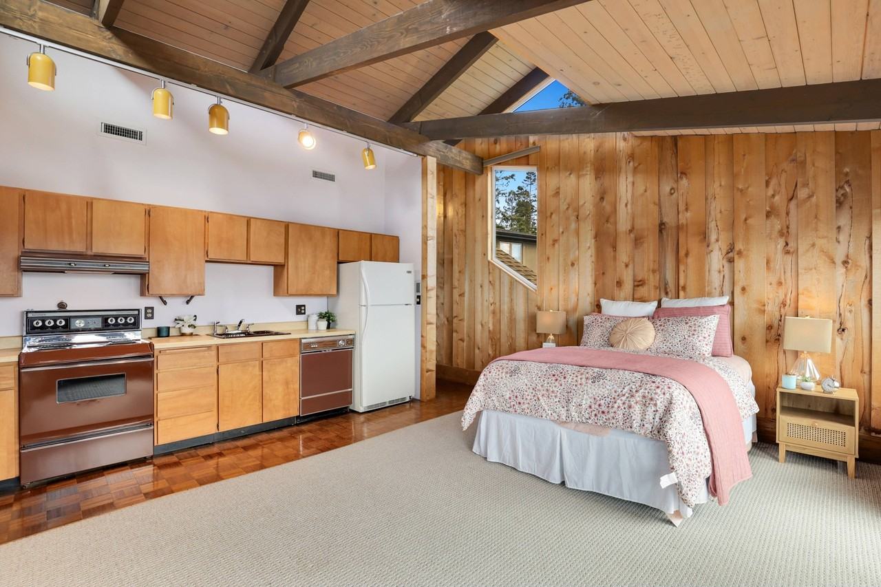 304 S 219th St #NA - Photo 6 of 7