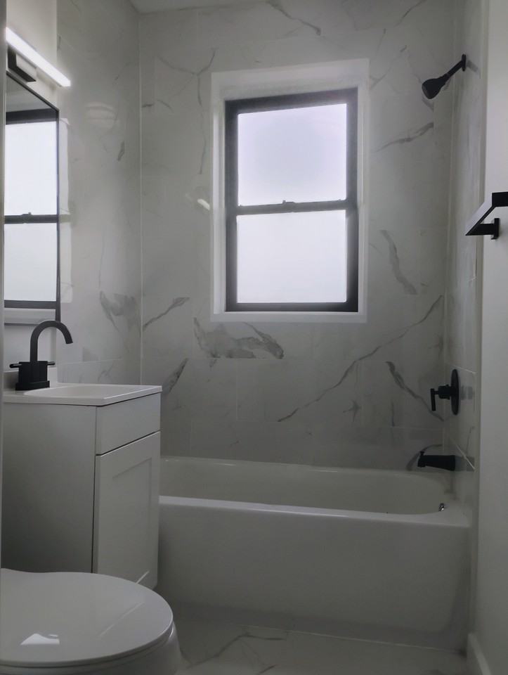 7505 S Yates Blvd #3 - Photo 2 of 5