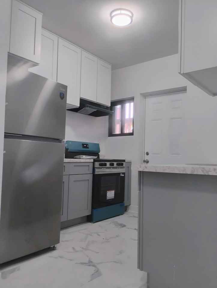 7505 S Yates Blvd #3 - Photo 5 of 5