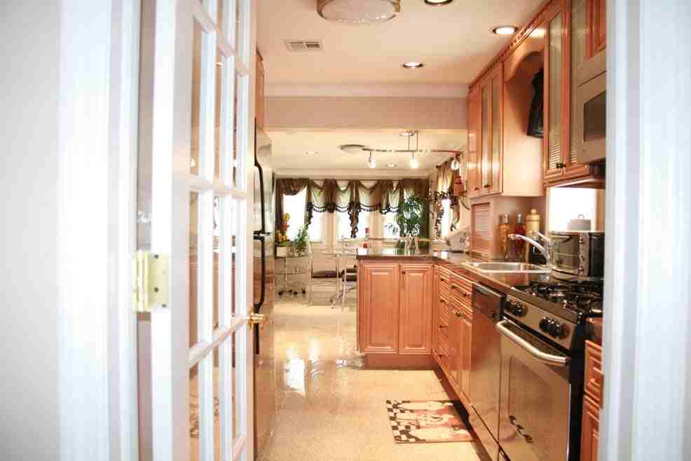 40 Henry St #NA - Photo 3 of 7