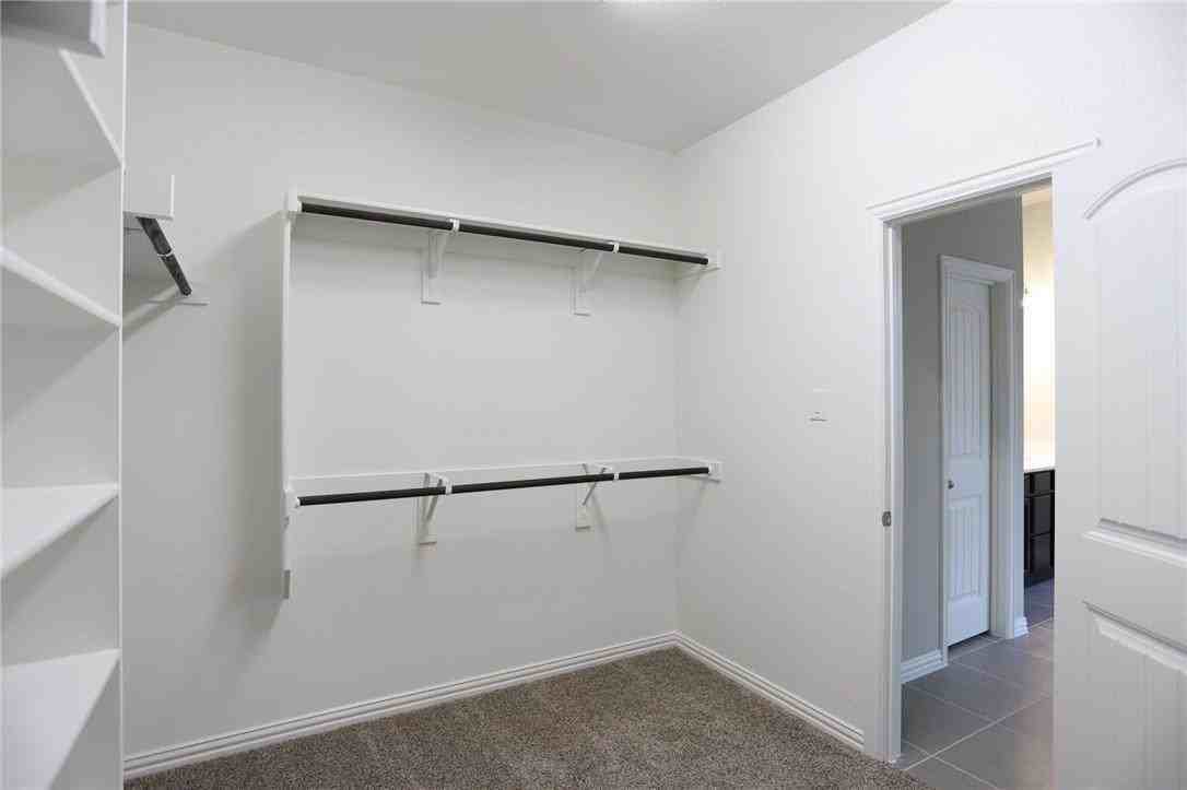 15928 Holly Crk #NA - Photo 3 of 24