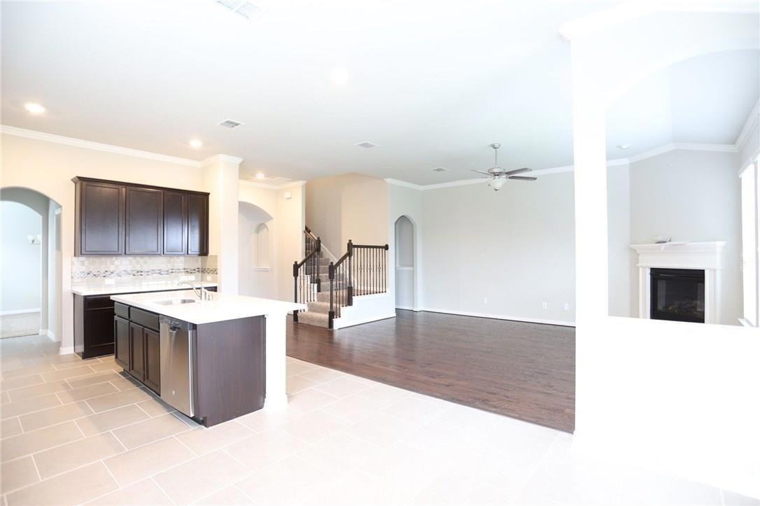 15928 Holly Crk #NA - Photo 5 of 24