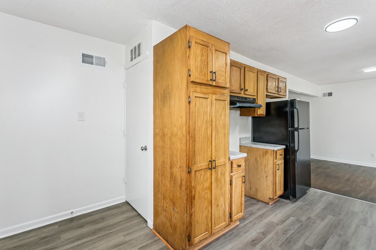 2807 S Pattie St #NA - Photo 6 of 14