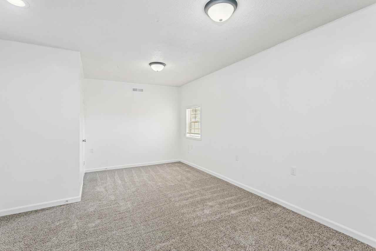 2807 S Pattie St #NA - Photo 7 of 14