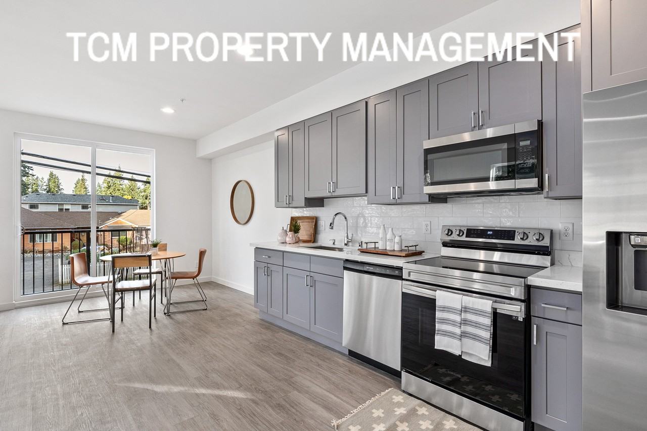 1719 N 185th St #305