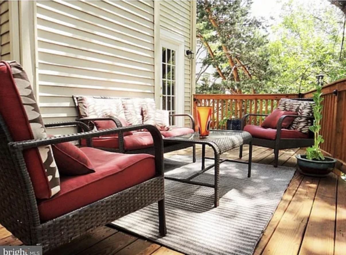 49 Fendall Ave - Photo 5 of 10