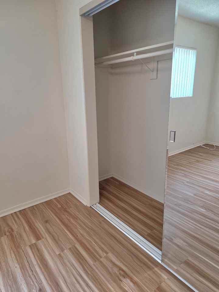 129 N Lamer St #0 - Photo 3 of 10