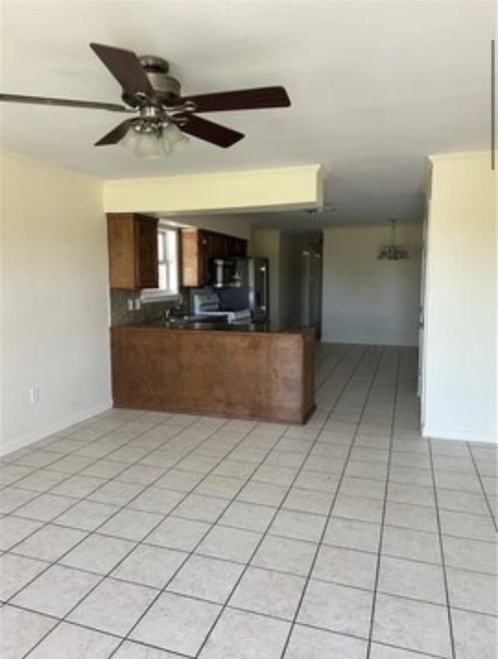 509 E Genie St - Photo 5 of 7