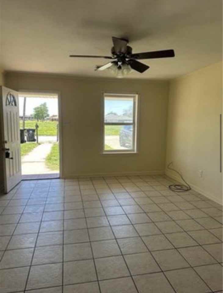 509 E Genie St - Photo 6 of 7