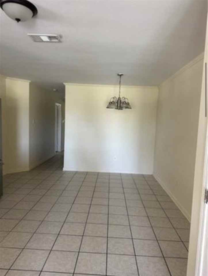 509 E Genie St - Photo 7 of 7