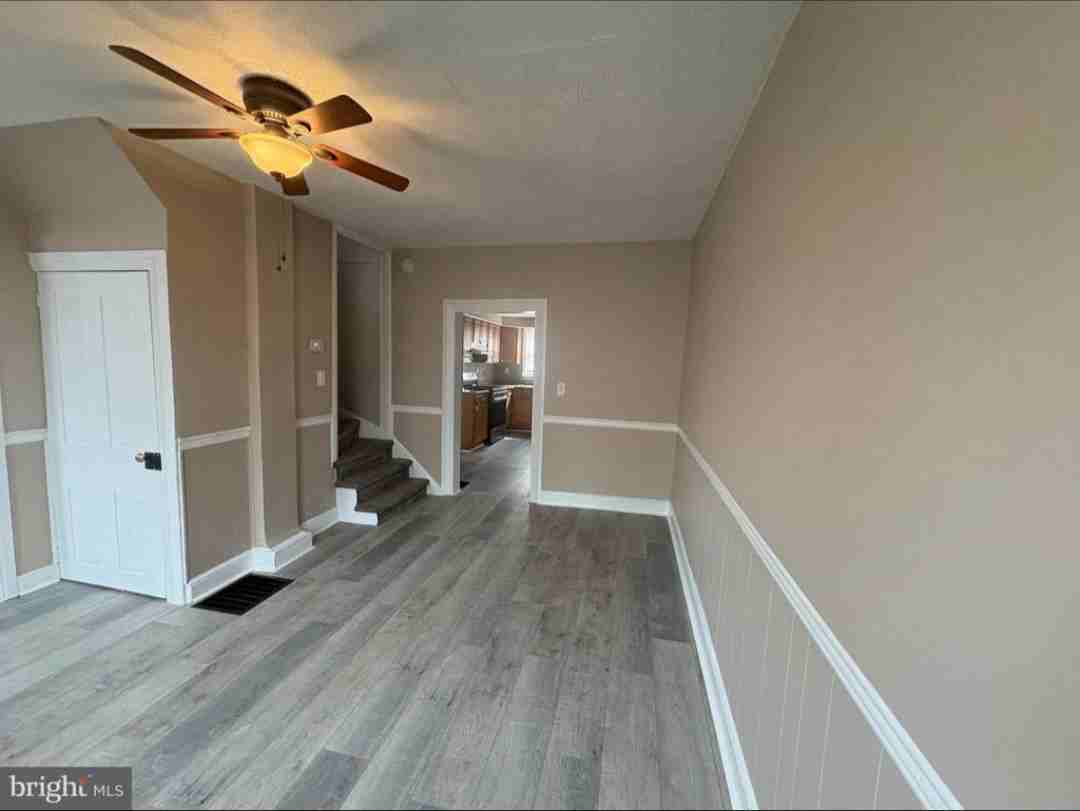 225 W Locust St Frnt #NA - Photo 4 of 21