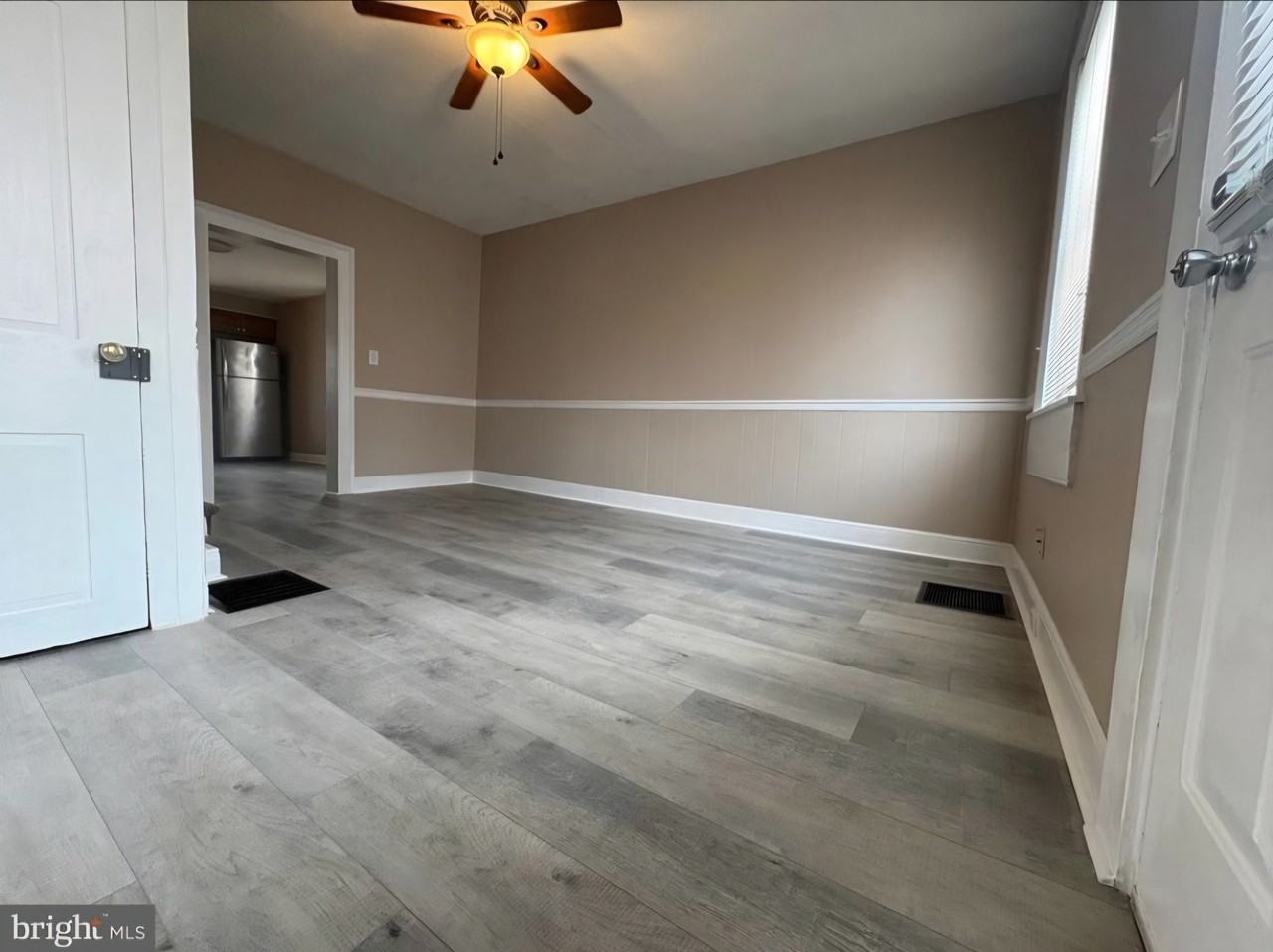 225 W Locust St Frnt #NA - Photo 5 of 21