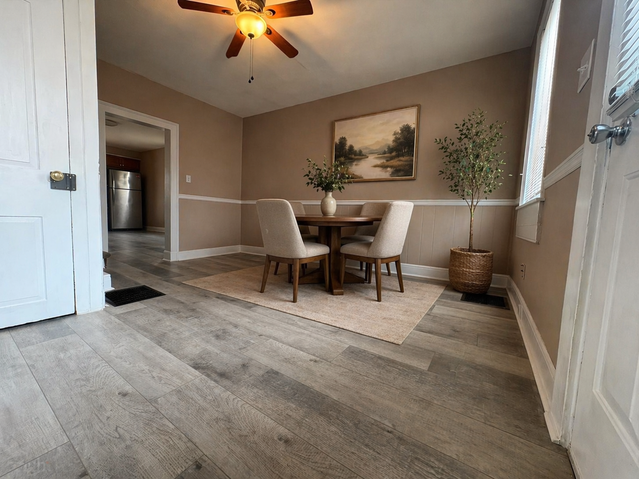 225 W Locust St Frnt #NA - Photo 7 of 21