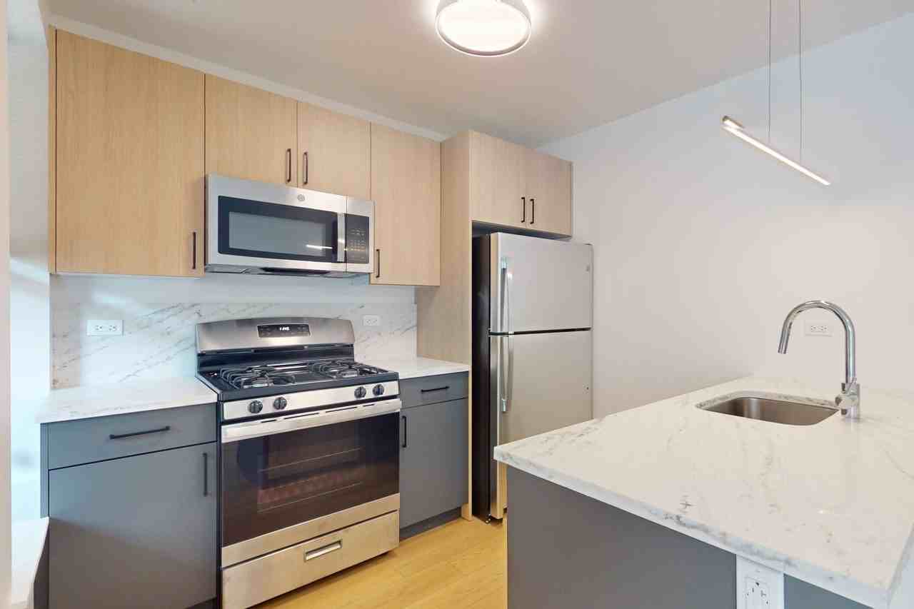 1154-56 E. 56th St - Photo 3 of 17