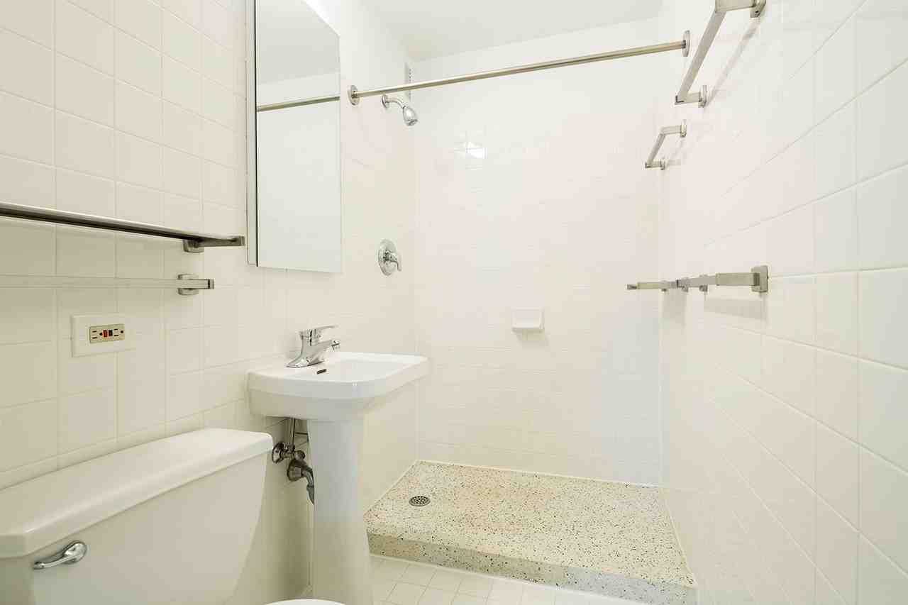 1400 E. 57th Street - Photo 7 of 21