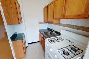 featured image of 1440 E 52nd St
