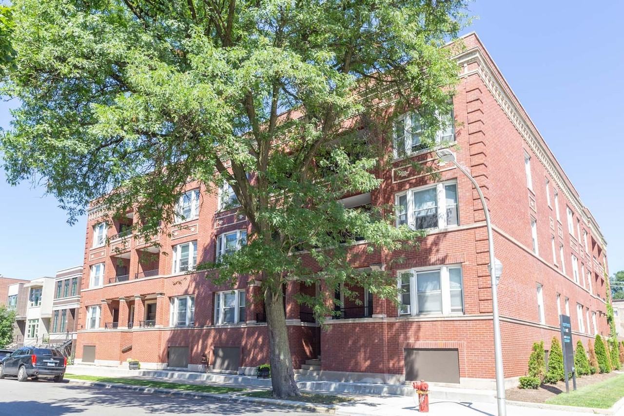 4859 S. Champlain Avenue - Photo 5 of 8
