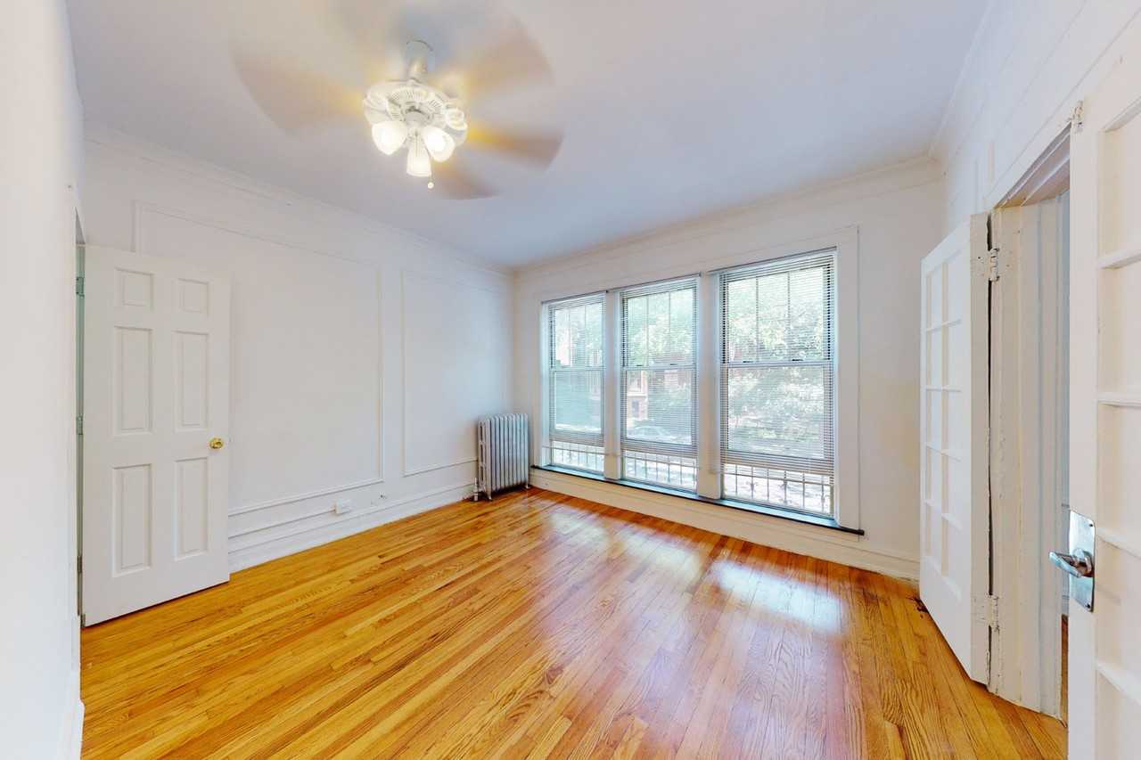 5034-5046 S. Woodlawn Avenue - Photo 4 of 20
