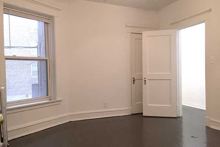 5049 S. Drexel Boulevard - Photo 6 of 19