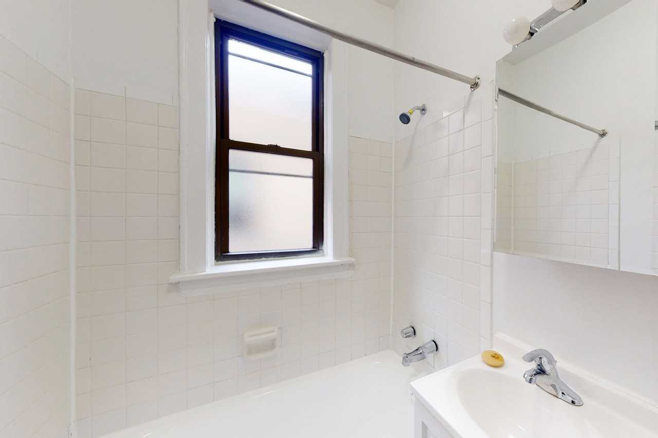 5053 S. Ellis Avenue - Photo 4 of 34