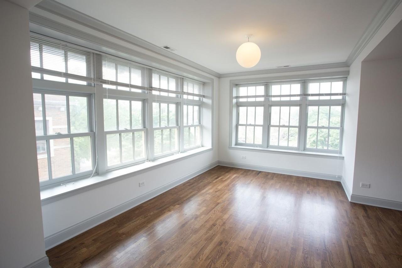 5100 S. Ellis Avenue - Photo 2 of 12
