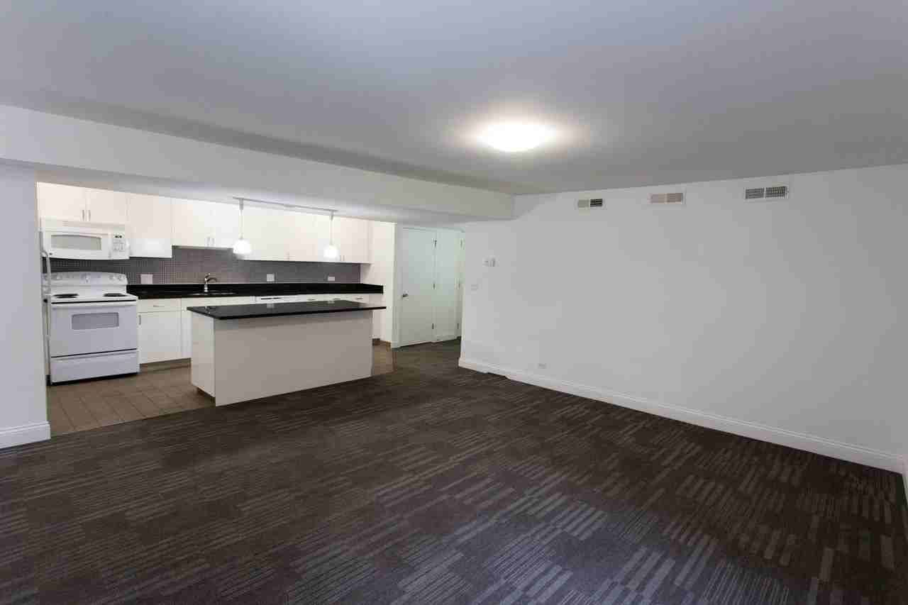5229 S. Drexel Avenue - Photo 2 of 19