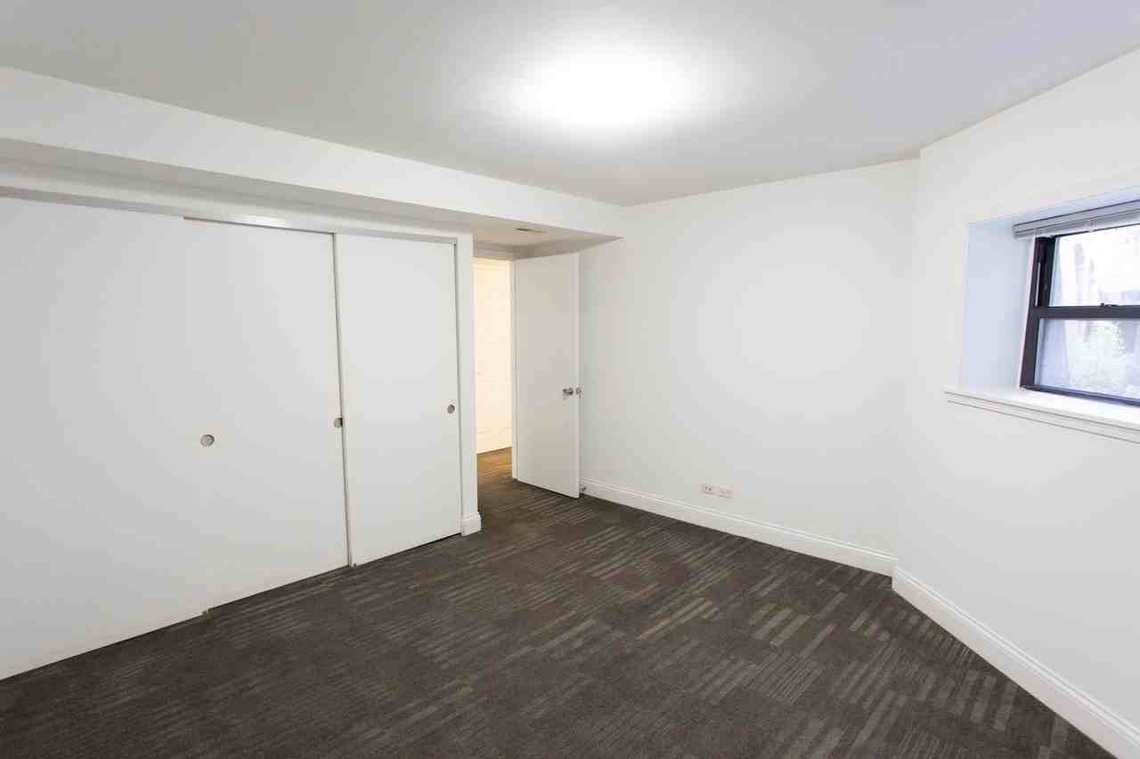 5229 S. Drexel Avenue - Photo 6 of 19