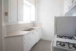 5325 S. Hyde Park Boulevard - Photo 1 of 1