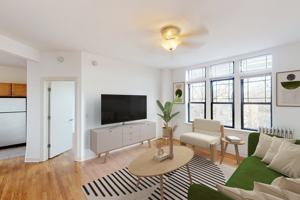 featured image of 5326 S Greenwood Ave