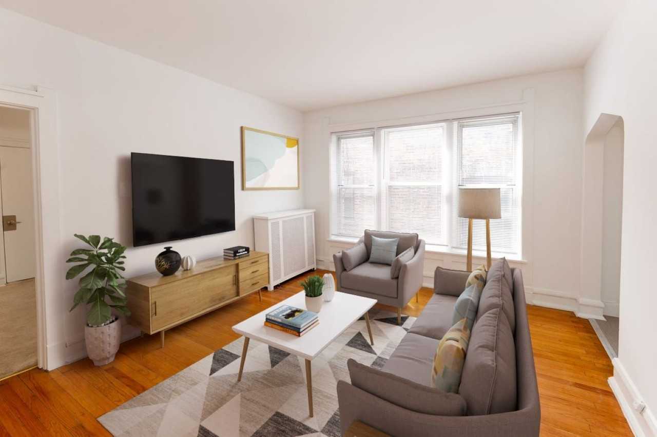 5336-5338 S. Hyde Park Boulevard - Photo 4 of 12