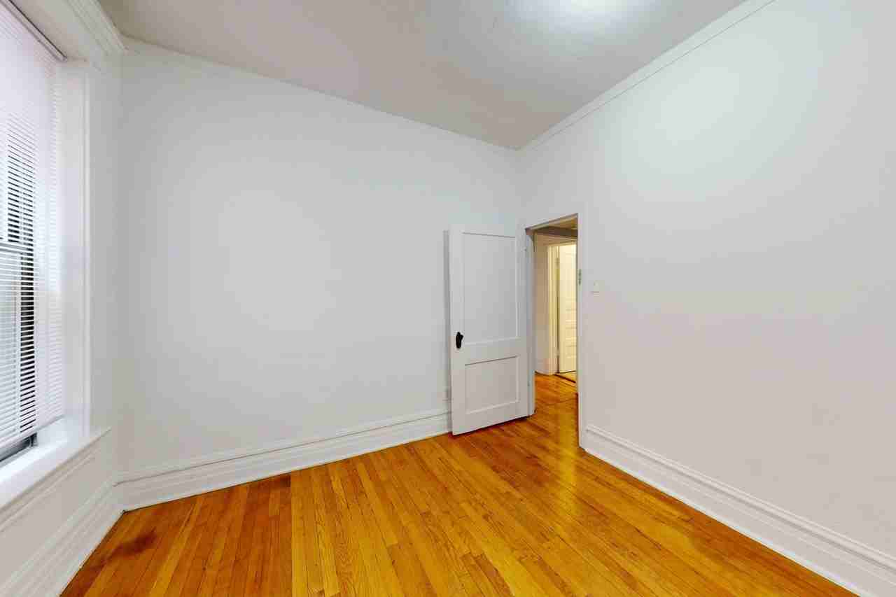 5401-5403 S. Woodlawn Avenue - Photo 7 of 36