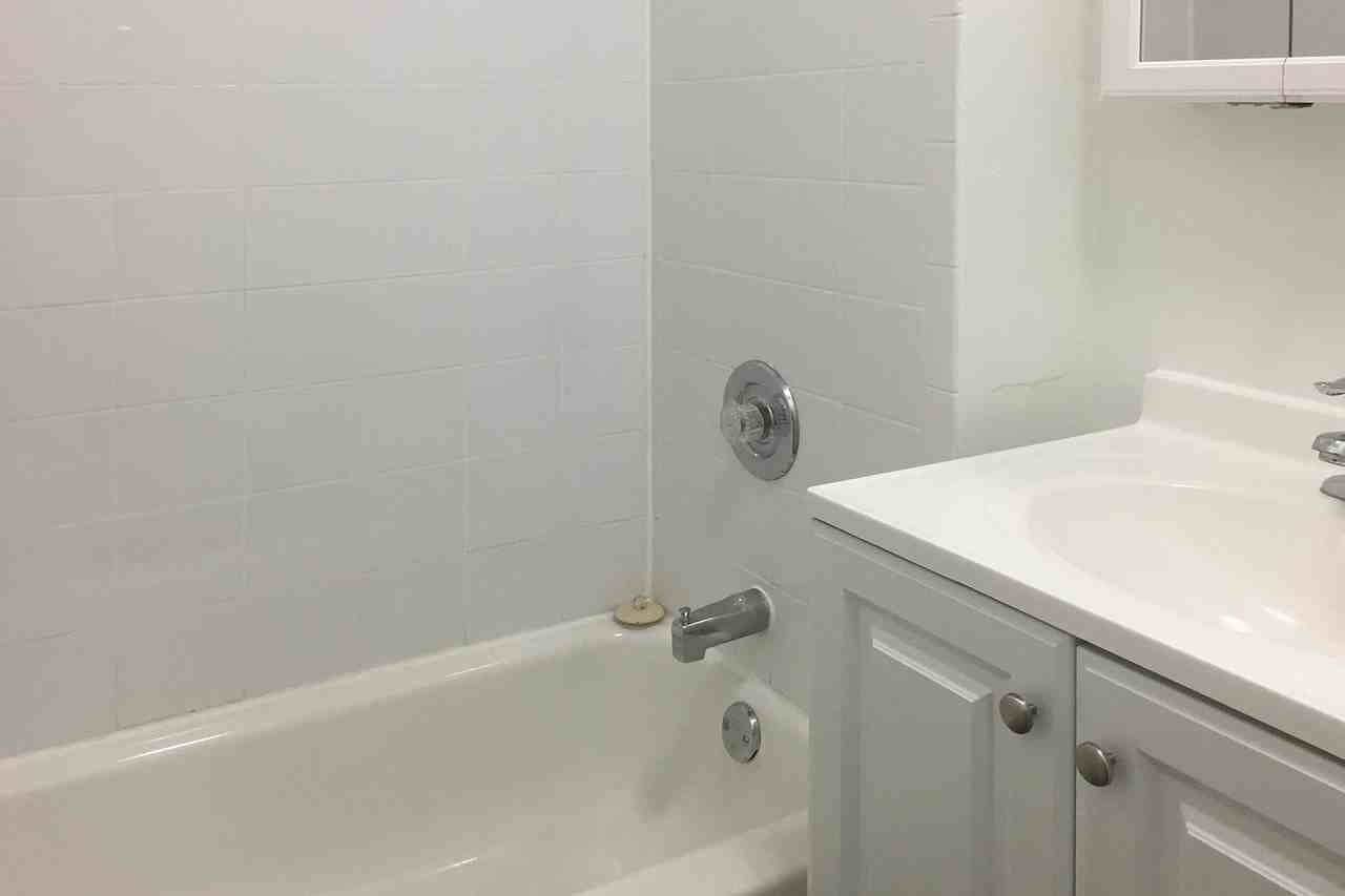 5405-5407 S. Woodlawn Avenue - Photo 6 of 9