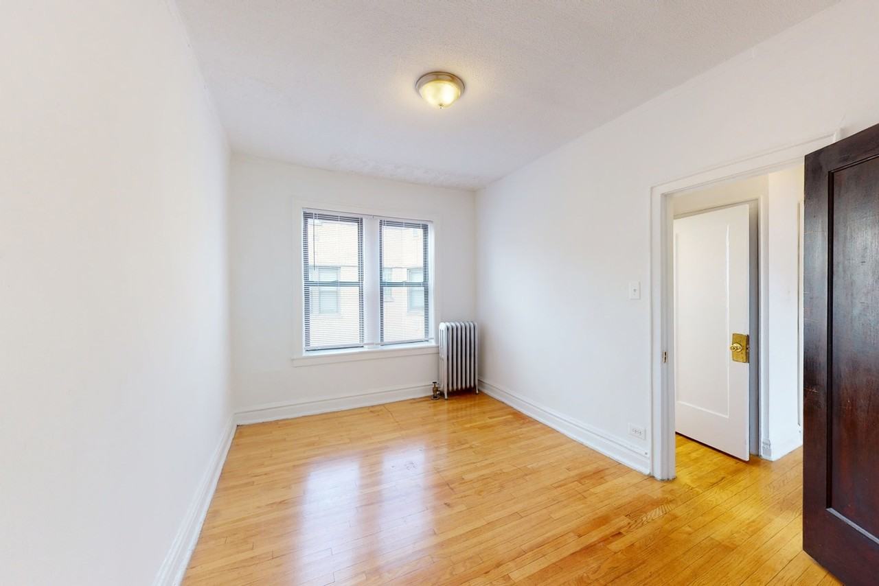 5415 S. Woodlawn Avenue - Photo 6 of 50