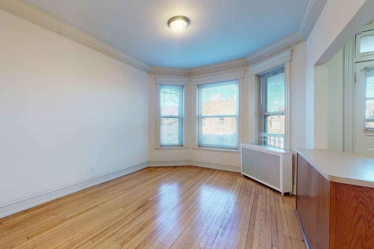 5623 S. Dorchester - Photo 5 of 7