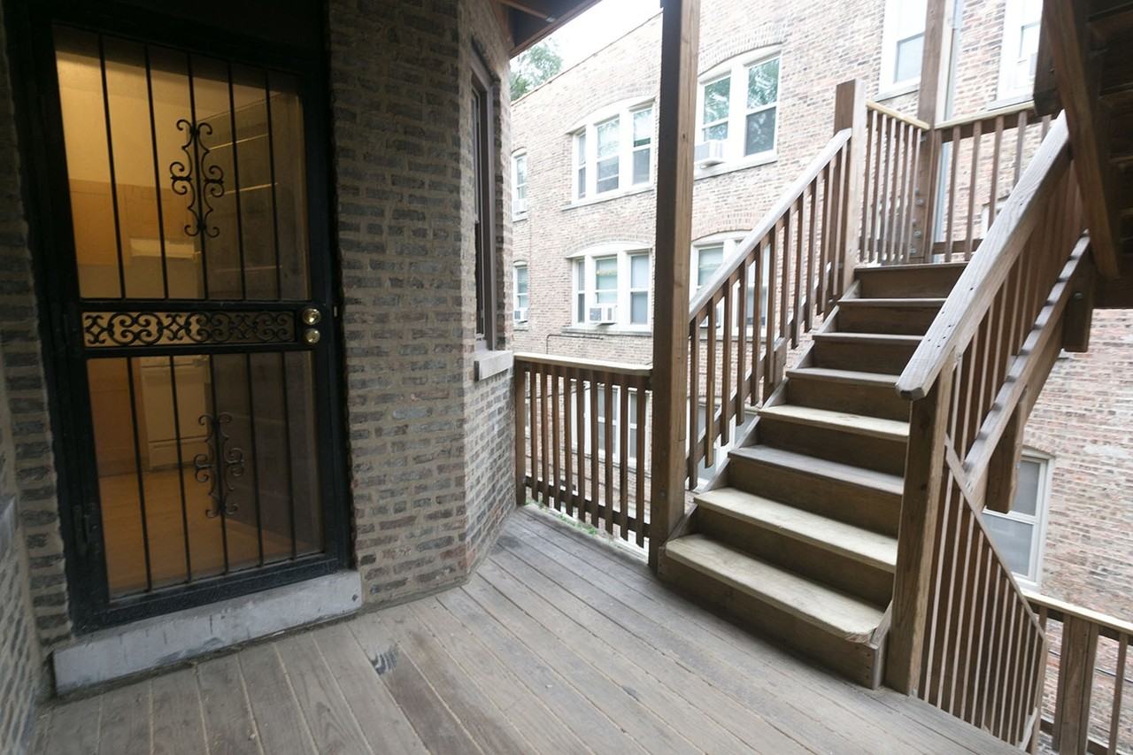 5700 S. Blackstone Avenue - Photo 6 of 26