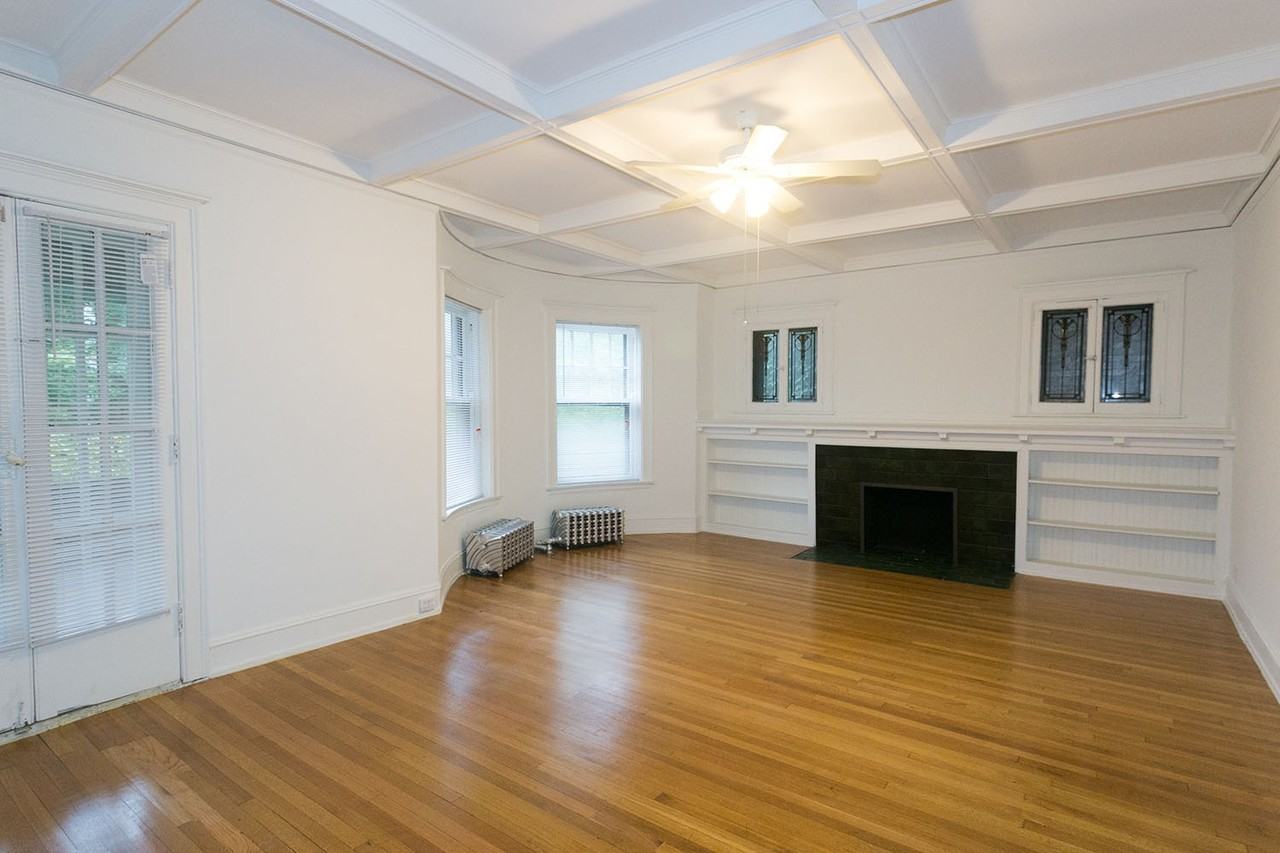 5700 S. Blackstone Avenue - Photo 3 of 13