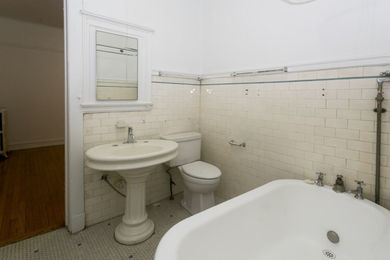 5700 S. Blackstone Avenue - Photo 7 of 26