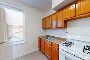 925 East 46th Street - Photo 1 of 1
