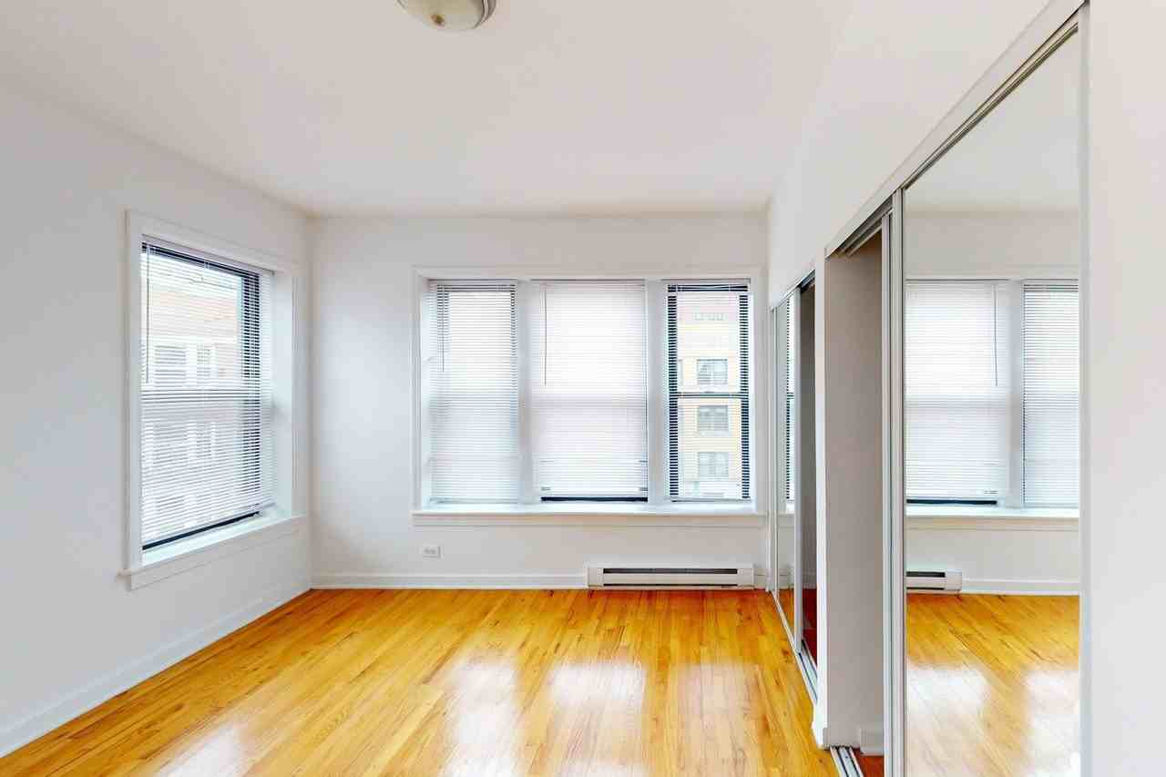 Kenwood Court - Photo 2 of 12