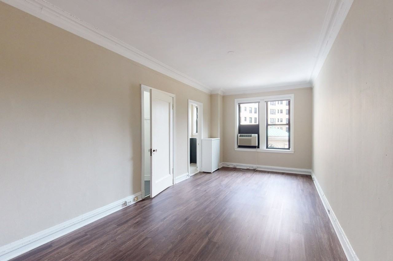 Windermere House - Photo 4 of 50