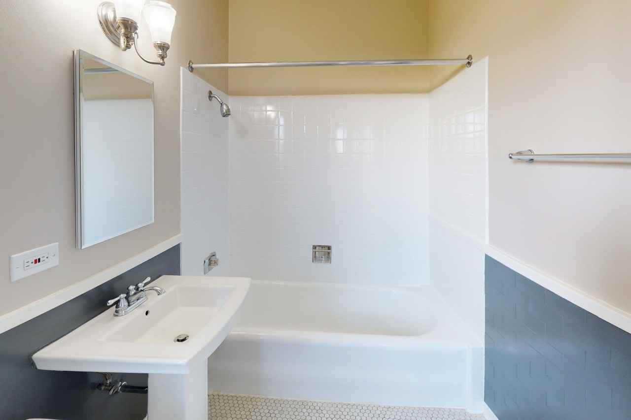 Windermere House - Photo 5 of 50