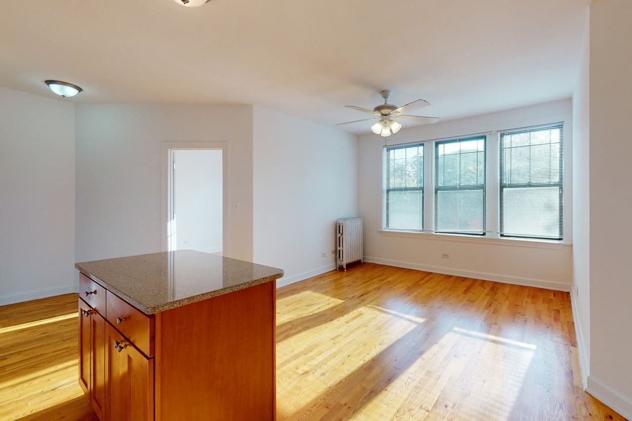 Woodlawn Court - Photo 3 of 11