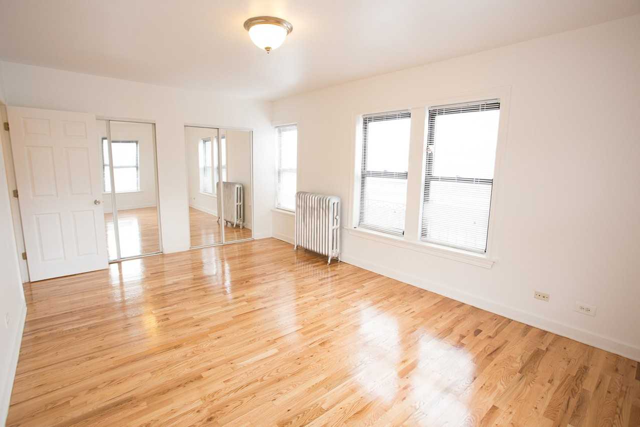 Woodlawn Terrace - Photo 3 of 12