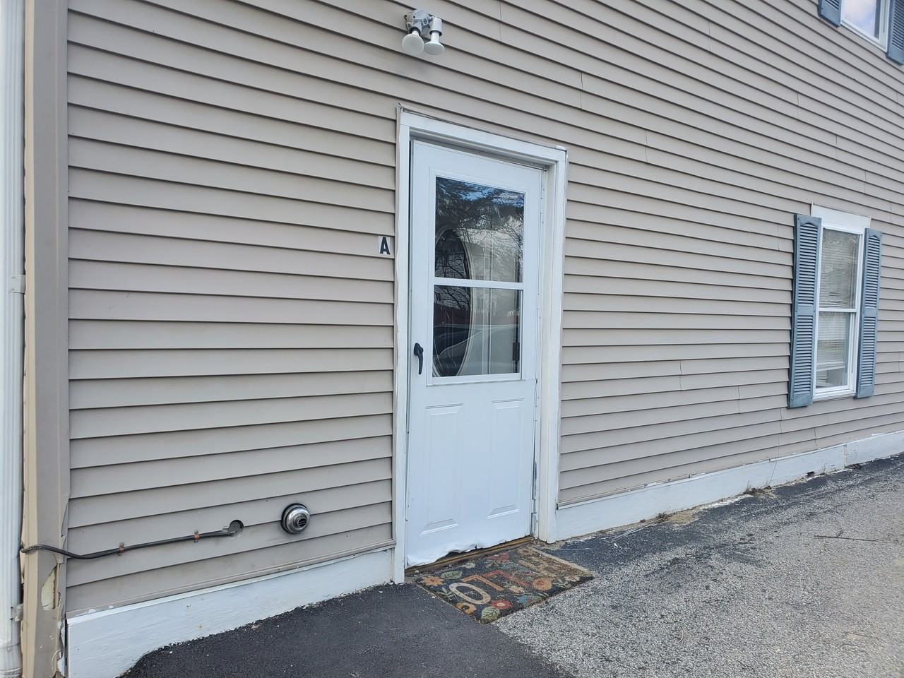 10 Glove St #A - Photo 2 of 15