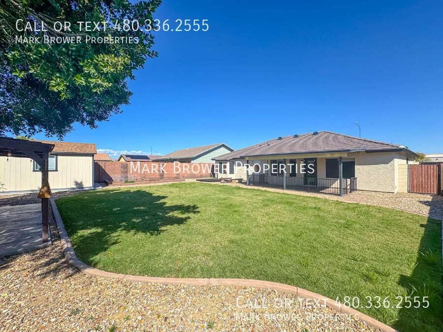 566 S Esmeralda - Photo 4 of 25